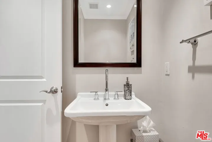 Powder Bath