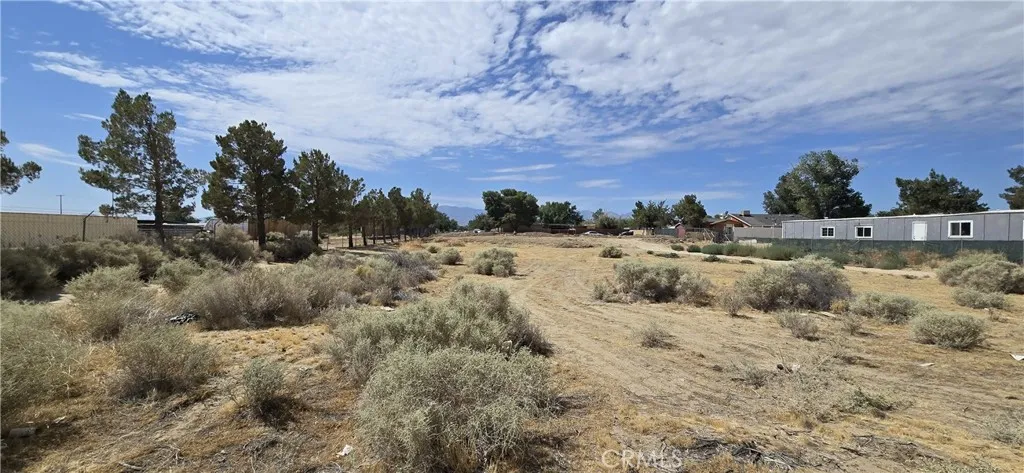 17900 Mossdale Avenue, Lancaster, California 93535