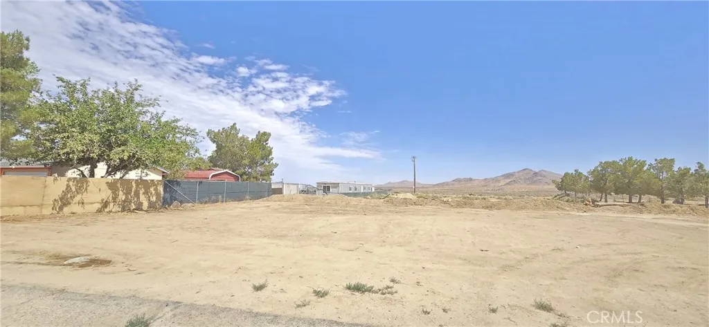 17900 Mossdale Avenue, Lancaster, California 93535