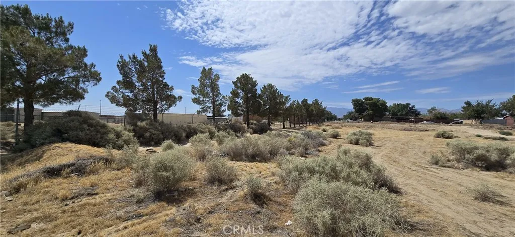 17900 Mossdale Avenue, Lancaster, California 93535