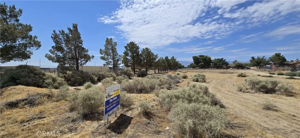 17900 Mossdale Avenue, Lancaster, California 93535