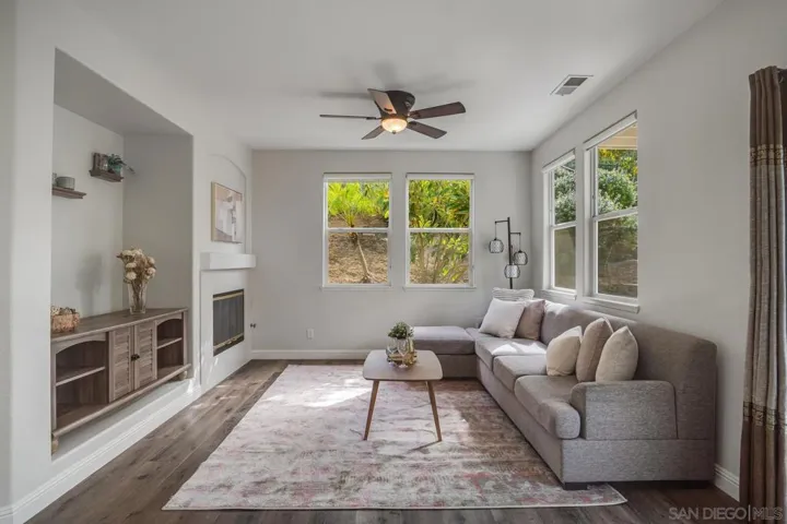 10857 Corte De Marin, San Diego, California 92130