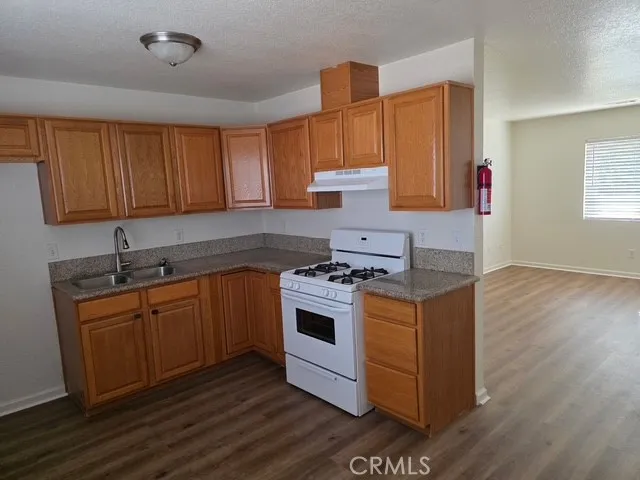 16784 Sultana Street 10, Hesperia, California 92345 — photo 5
