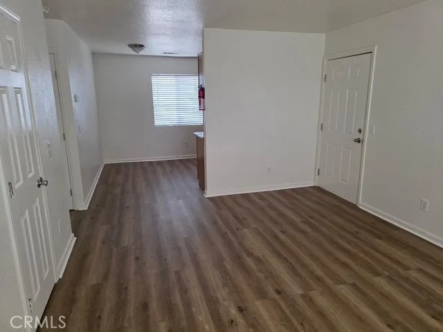 16784 Sultana Street 10, Hesperia, California 92345 — photo 4