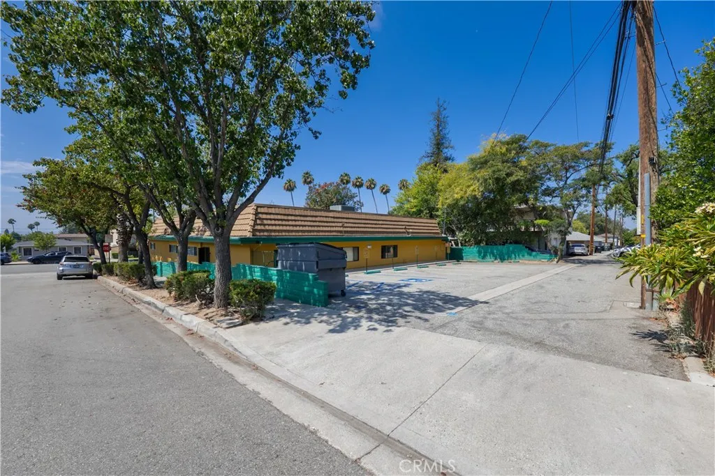 635 W Foothill, Monrovia, California 91016 — photo 5