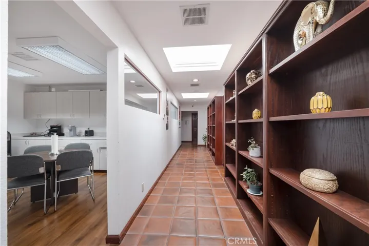 635 W Foothill, Monrovia, California 91016