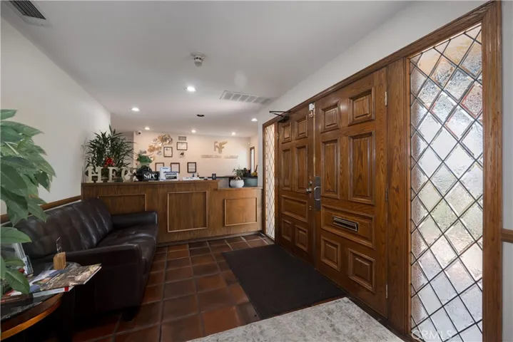 635 W Foothill, Monrovia, California 91016