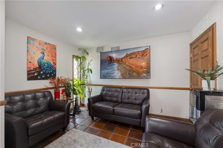 635 W Foothill, Monrovia, California 91016