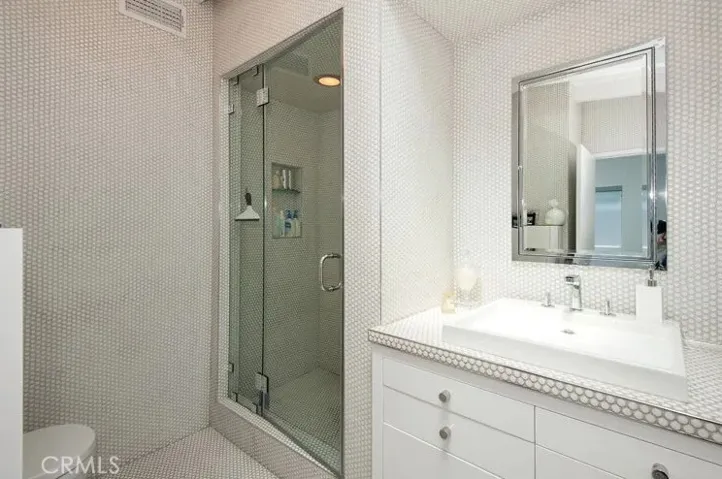 224 39th Street, Manhattan Beach, California 90266