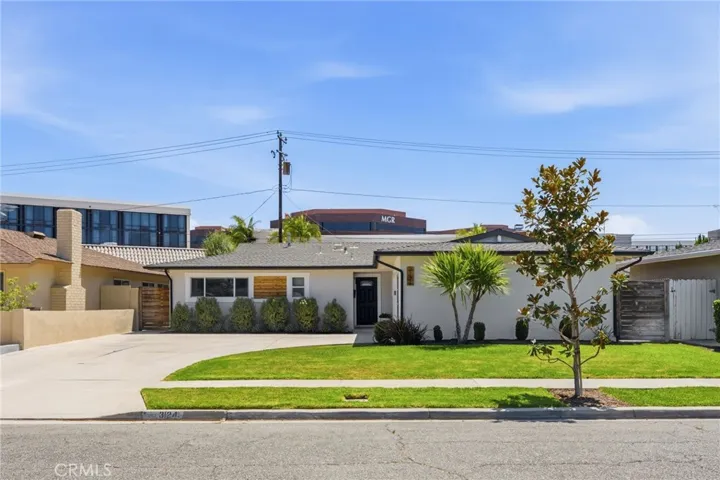 3124 Trinity, Costa Mesa, California 92626
