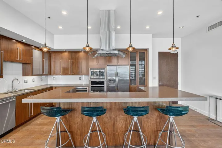 16-web-or-mls-ANG07941