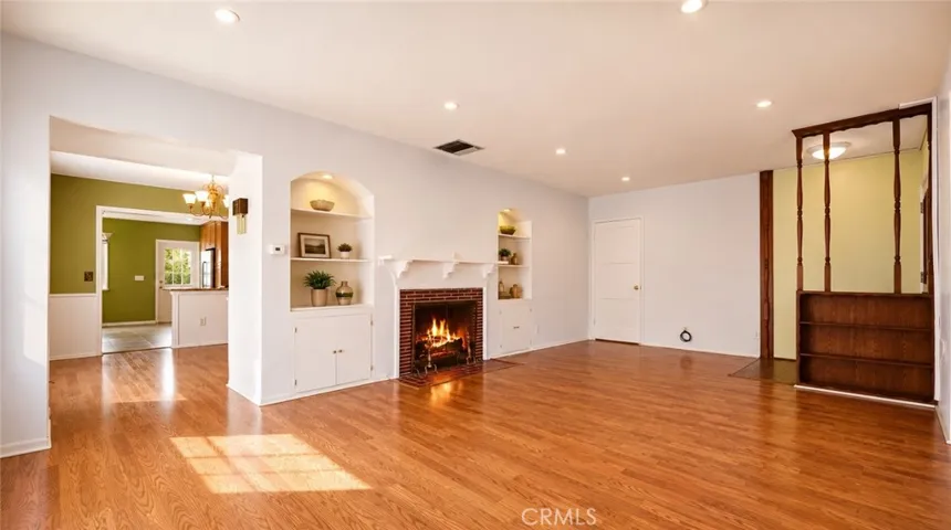 540 Clement Drive, Glendale, California 91202