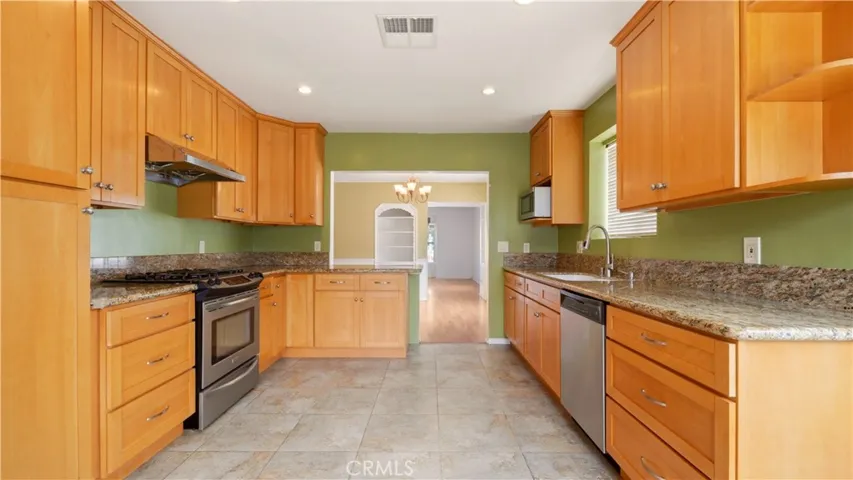 540 Clement Drive, Glendale, California 91202