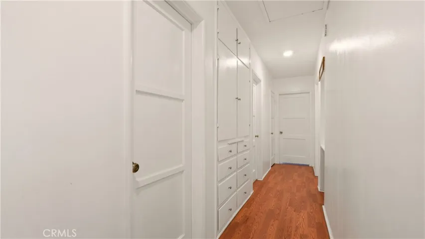 540 Clement Drive, Glendale, California 91202