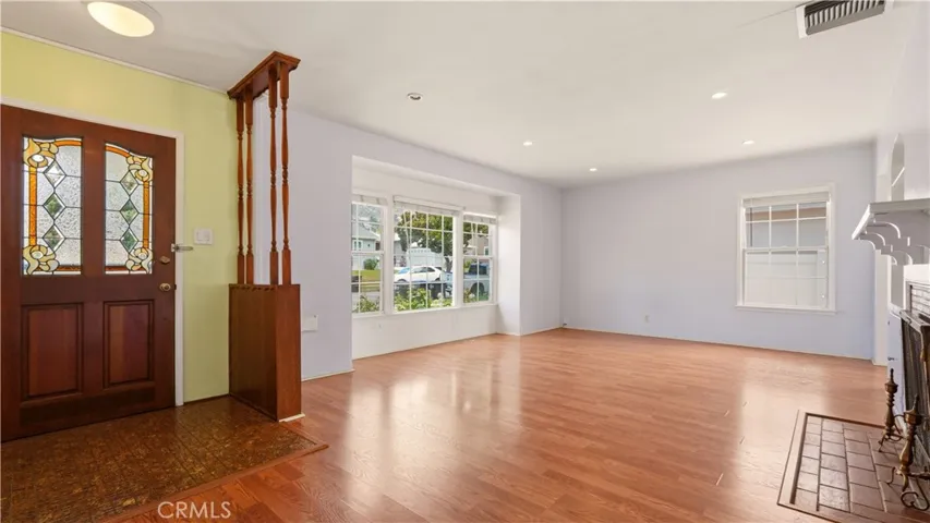 540 Clement Drive, Glendale, California 91202