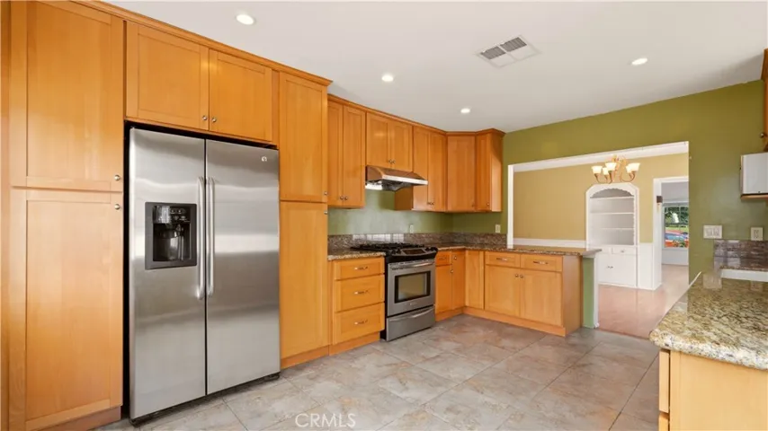 540 Clement Drive, Glendale, California 91202