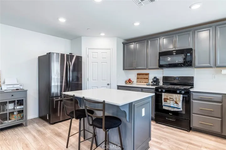 2136 N Redda Road, Fresno, California 93737