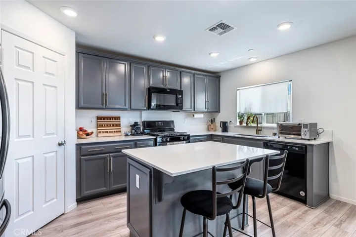 2136 N Redda Road, Fresno, California 93737