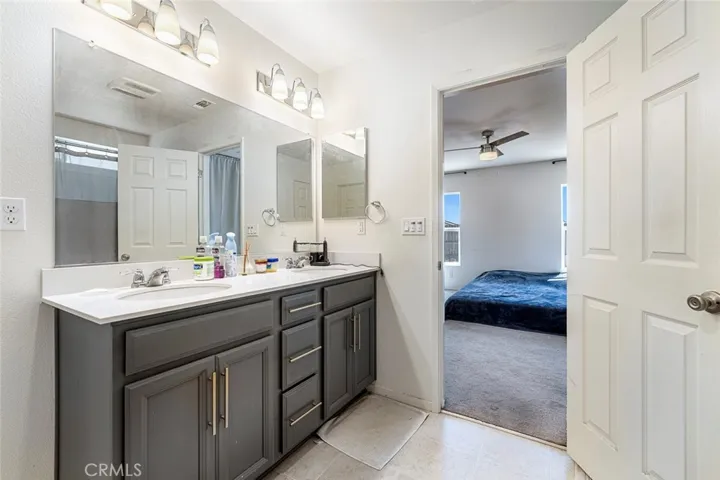 2136 N Redda Road, Fresno, California 93737