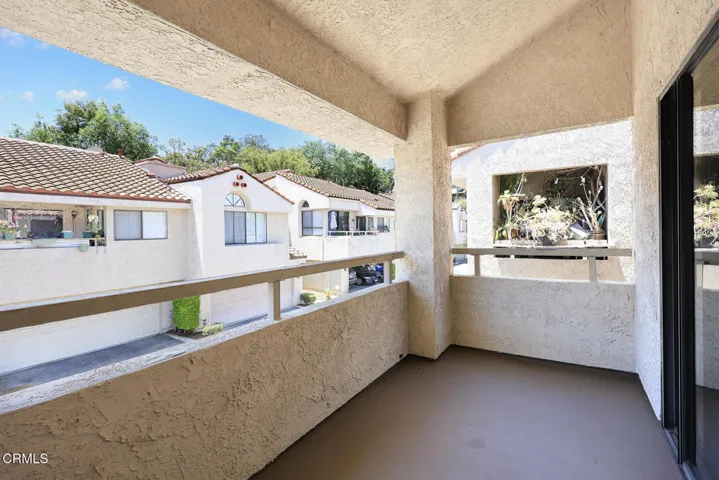 Kitchen/Dining Balcony