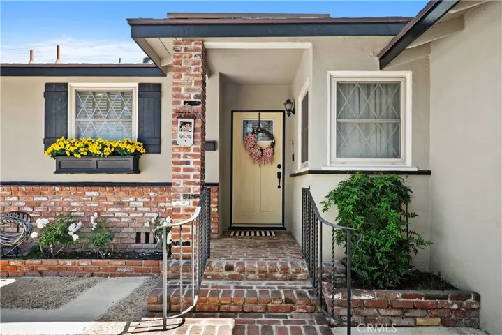 852 Kallin Avenue, Long Beach, California 90815
