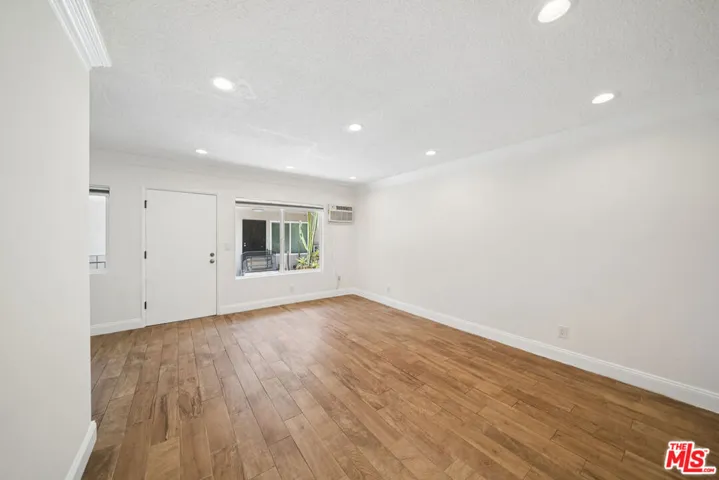 7209 Willoughby Avenue 5, Los Angeles, California 90046