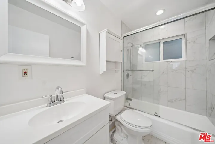 7209 Willoughby Avenue 5, Los Angeles, California 90046