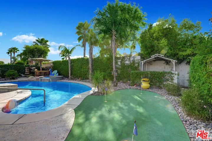 19 Orleans Road, Rancho Mirage, California 92270