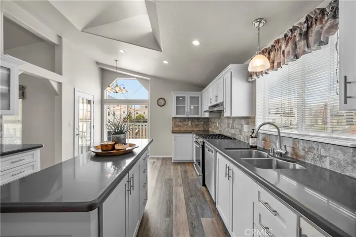 1215 Anchors Way #5 5, Ventura, California 93001