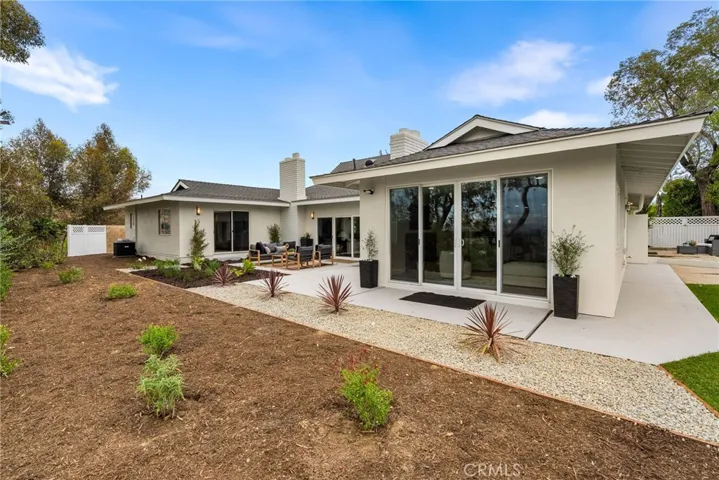 1903 E Bolingridge, Orange, California 92865