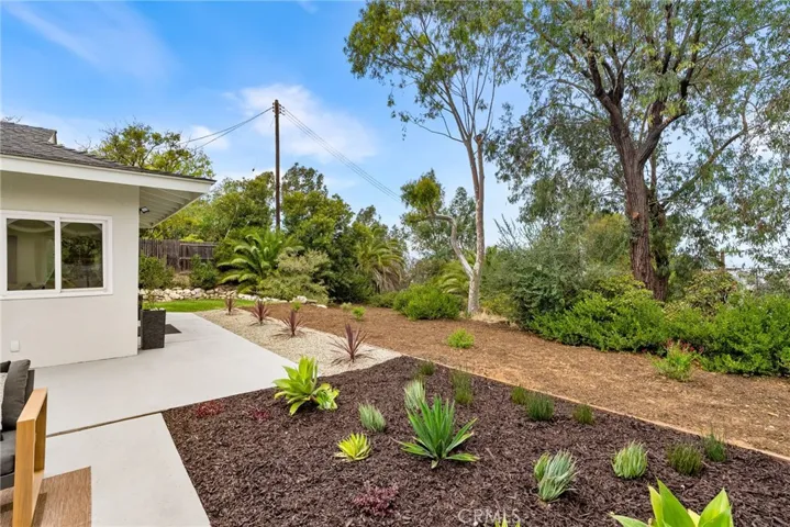 1903 E Bolingridge, Orange, California 92865
