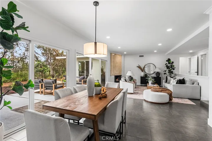 1903 E Bolingridge, Orange, California 92865