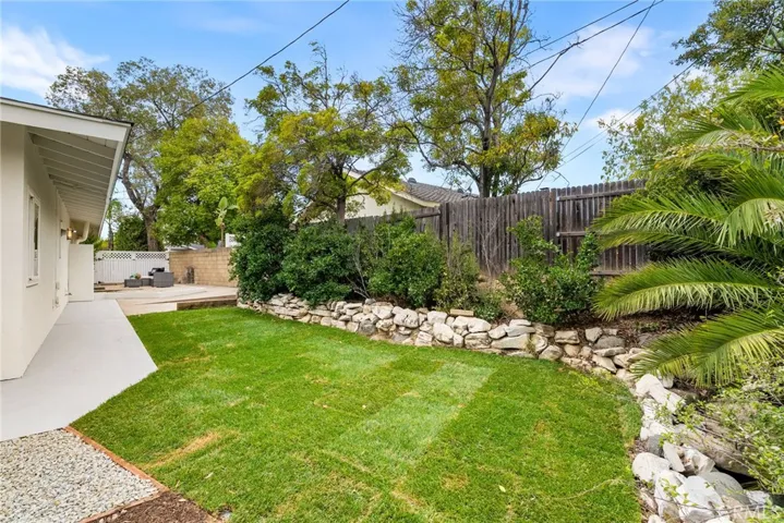1903 E Bolingridge, Orange, California 92865
