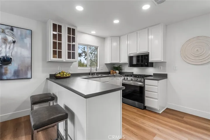 1903 E Bolingridge, Orange, California 92865
