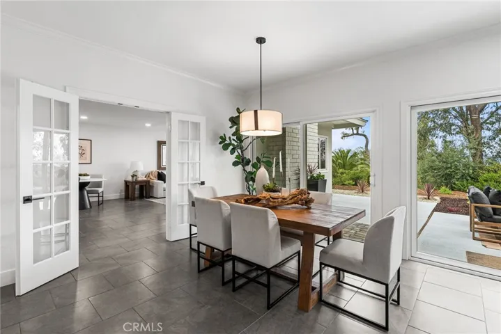 1903 E Bolingridge, Orange, California 92865