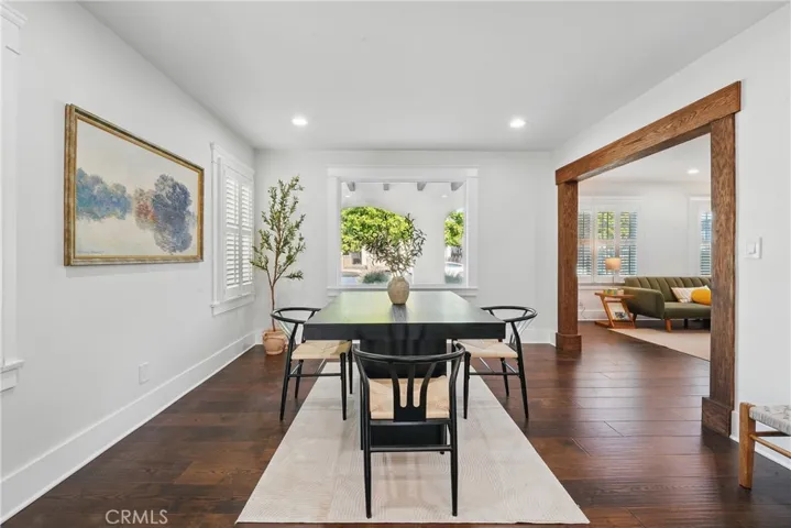 2111 S Bronson, Los Angeles, California 90018