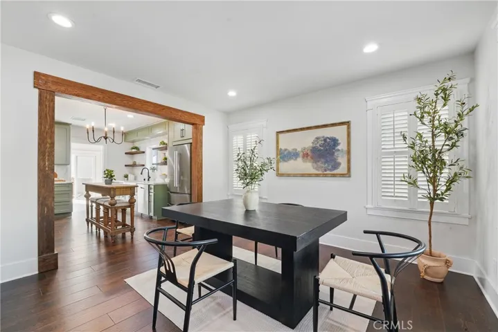 2111 S Bronson, Los Angeles, California 90018