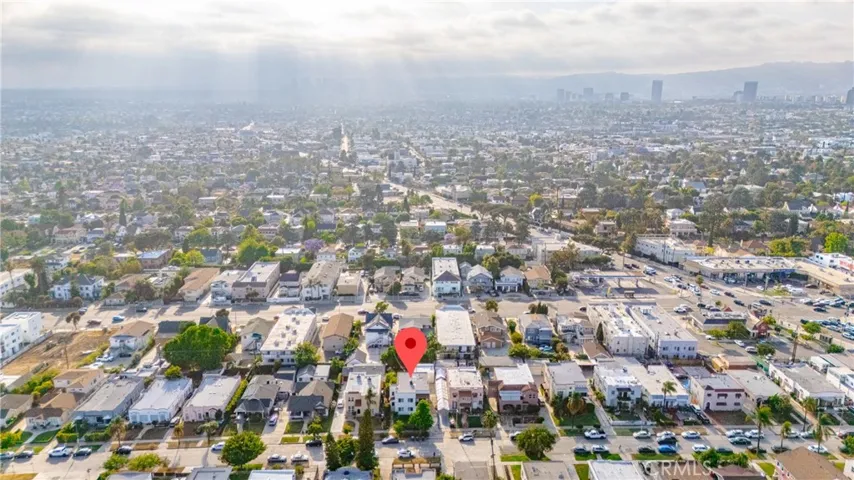 2111 S Bronson, Los Angeles, California 90018