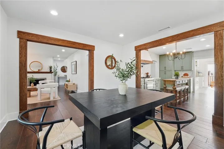 2111 S Bronson, Los Angeles, California 90018