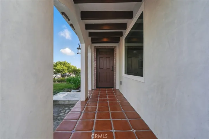 2111 S Bronson, Los Angeles, California 90018
