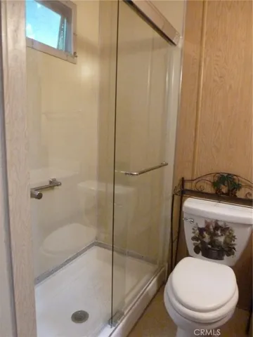 Primary shower with sink