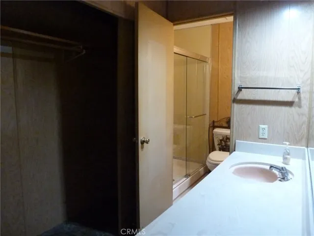 Primary bathroom, vanity