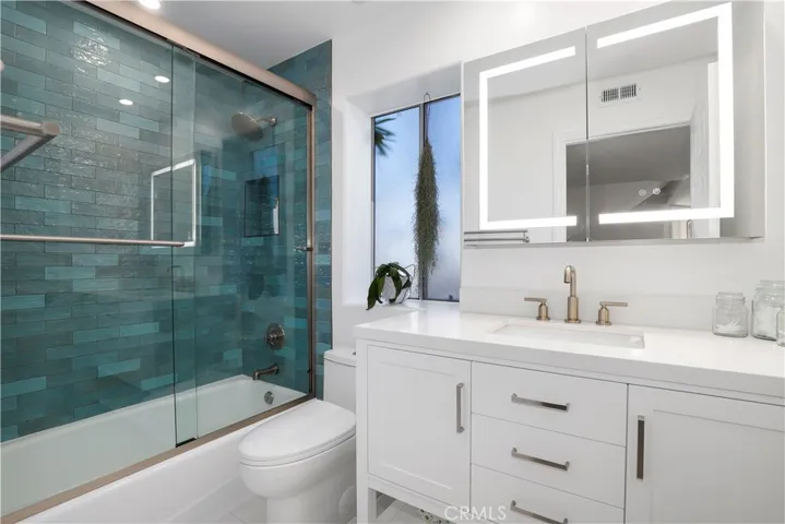 1214 14th Street 203, Santa Monica, California 90404