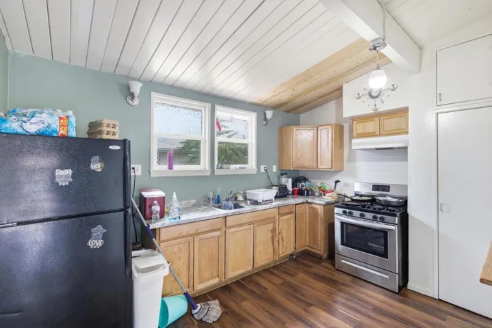 157 N Sheriff Ave, San Jacinto, California 92583
