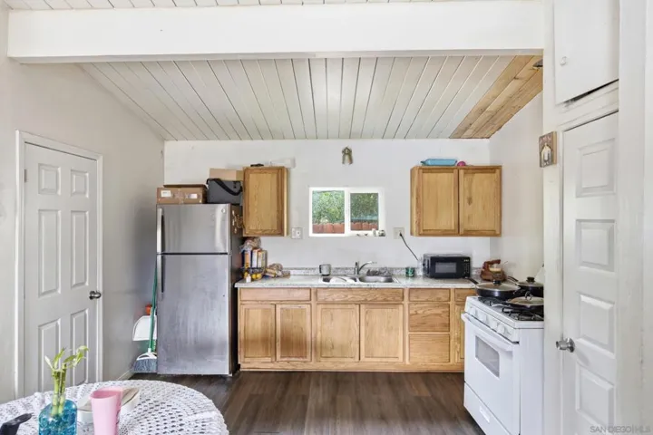 157 N Sheriff Ave, San Jacinto, California 92583