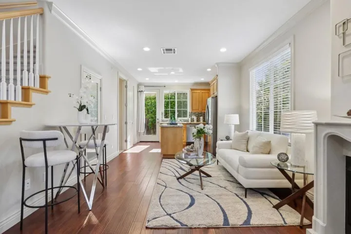 182 Redding Road, Campbell, California 95008