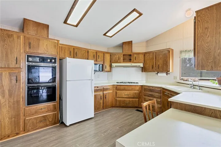 24800 Cornstalk Road, Wildomar, California 92595