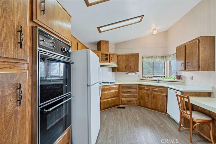 24800 Cornstalk Road, Wildomar, California 92595