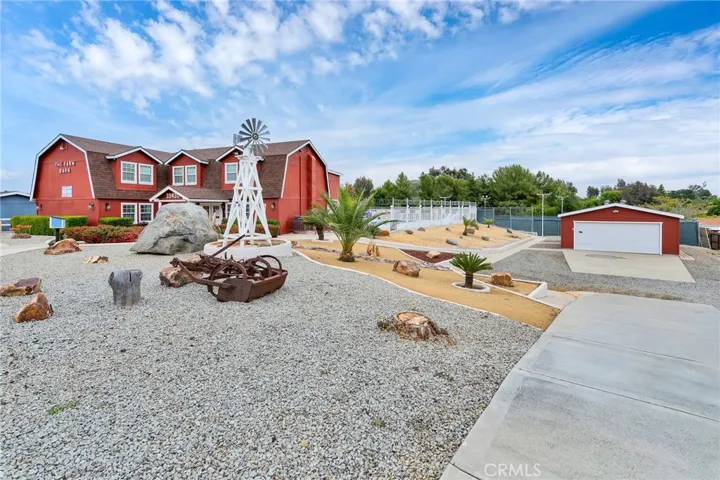 24800 Cornstalk Road, Wildomar, California 92595