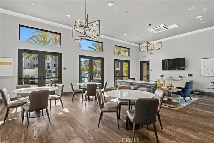 634 Daniel Freemann Cir, Inglewood, California 90301